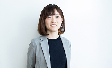財務部 汪 依然